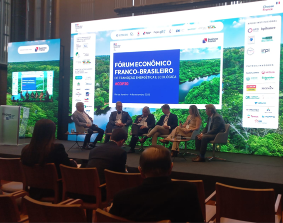 Fiocruz destaca conexões entre saúde e clima em fórum franco-brasileiro na Casa Firjan